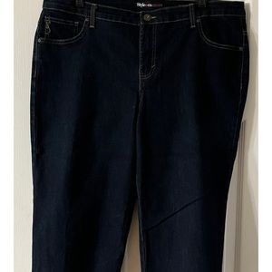 Style Co Womens Mid Rise Capri Jeans Size 16 W Med Wash 5 Pockets Zip Up, waist